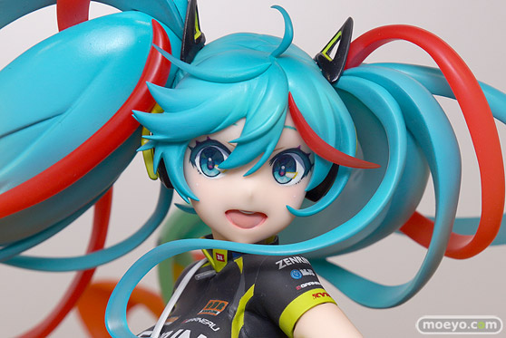 マックスファクトリーの初音ミクGTプロジェクト レーシングミク 2016 TeamUKYO応援Ver. の新作フィギュア彩色サンプル画像11