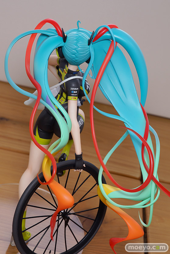 マックスファクトリーの初音ミクGTプロジェクト レーシングミク 2016 TeamUKYO応援Ver. の新作フィギュア彩色サンプル画像18