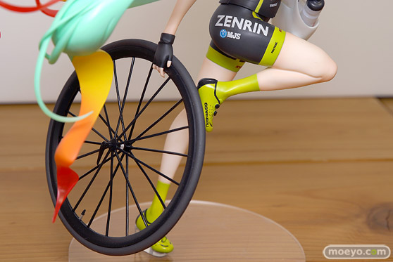 マックスファクトリーの初音ミクGTプロジェクト レーシングミク 2016 TeamUKYO応援Ver. の新作フィギュア彩色サンプル画像21