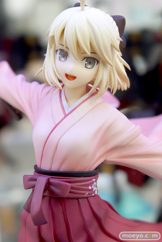 秋葉原の新作フィギュア展示の様子04