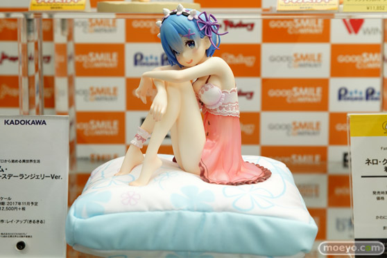 秋葉原の新作フィギュア展示の様子10