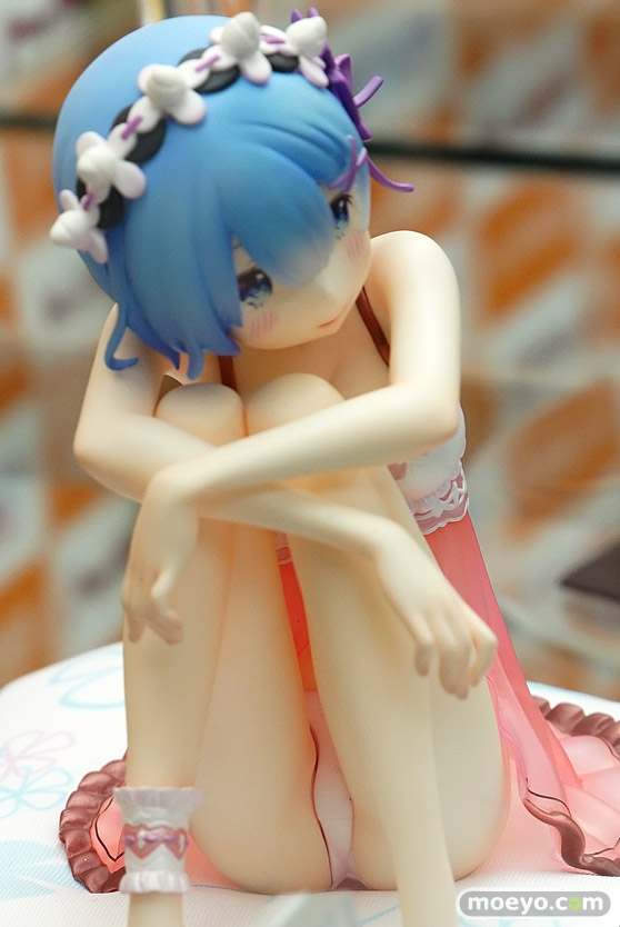 秋葉原の新作フィギュア展示の様子11