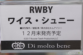 秋葉原での新作フィギュアサンプル展示の様子04
