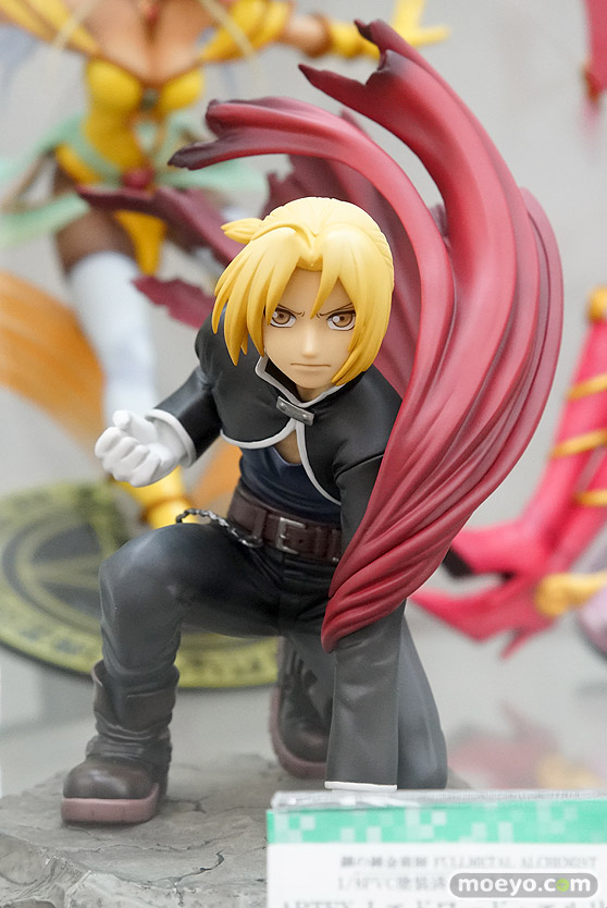 秋葉原での新作フィギュア展示の様子38