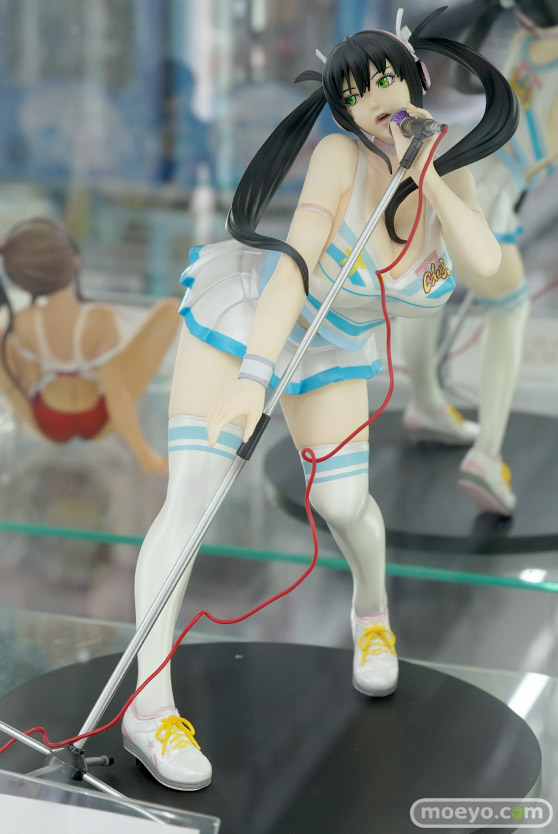 秋葉原での新作フィギュア展示の様子03