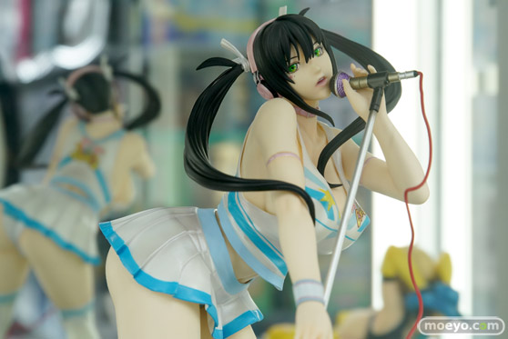 秋葉原での新作フィギュア展示の様子04