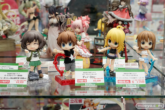 秋葉原での新作フィギュア展示の様子15