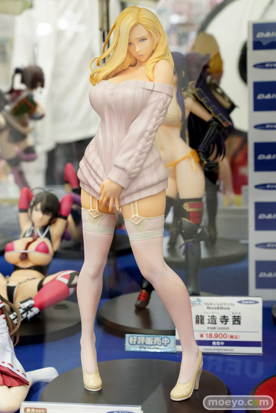 秋葉原での新作フィギュア展示の様子43