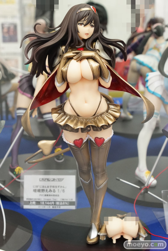 秋葉原での新作フィギュア展示の様子48