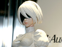「ヨルハ二号B型（2B）」「アルティナ/パイロン -水着 Ver.-」「金色の闇」など フレアブース新作フィギュア特集【WF2017夏】