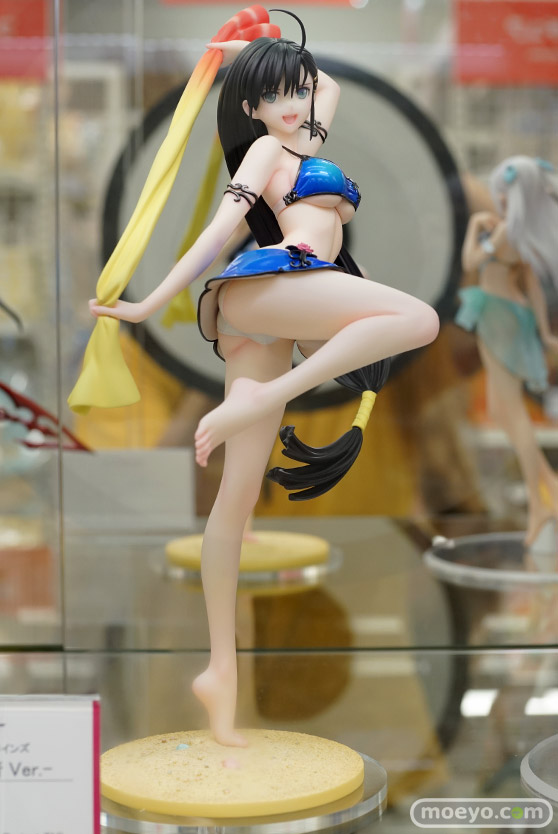 秋葉原のあみあみ秋葉原ラジオ会館店新作フィギュア展示の様子01