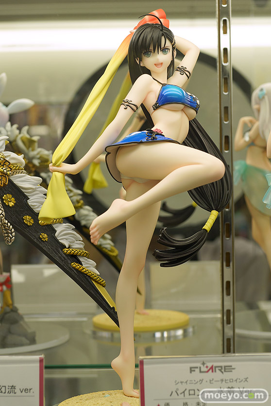 秋葉原の新作フィギュア展示の様子13