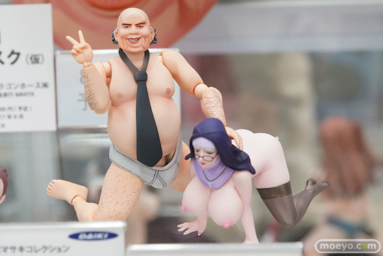秋葉原の新作フィギュア展示の様子06