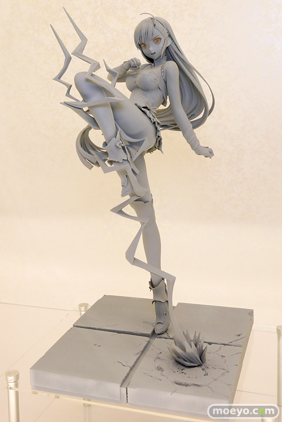 アクアマリンのブレードアークス from シャイニングEX 白き雲龍 パイロンの新作フィギュア原型画像03