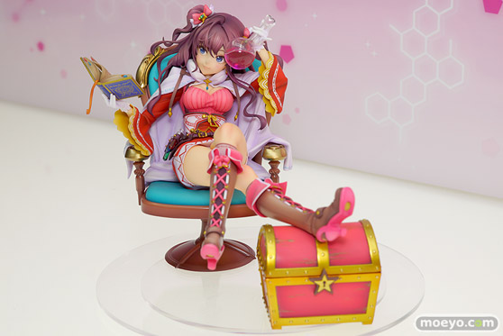 アルターのアイドルマスター シンデレラガールズ 一ノ瀬志希 パフュームトリッパーVer.の新作フィギュア彩色サンプル画像04