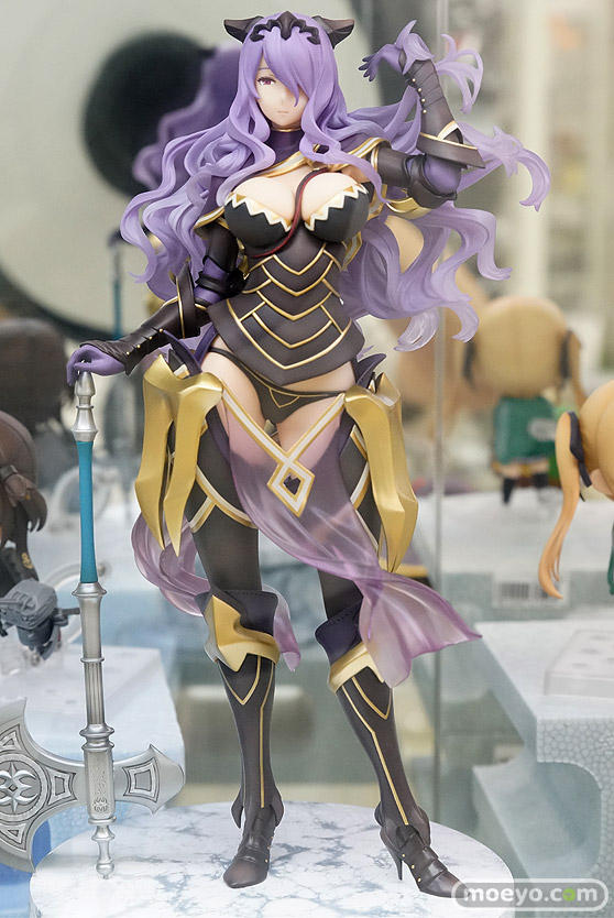 秋葉原の新作フィギュア展示の様子04