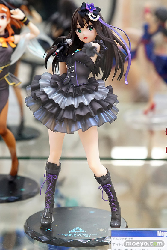 秋葉原の新作フィギュア展示の様子06