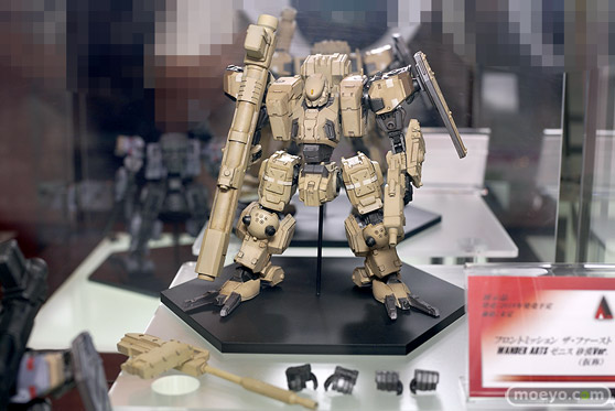 TGS2017のスクウェア・エニックスの新作フィギュア展示の様子03