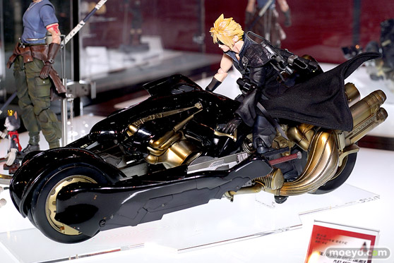 TGS2017のスクウェア・エニックスの新作フィギュア展示の様子19