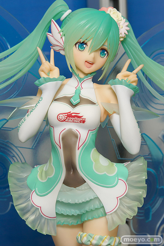 グッドスマイルカンパニーの初音ミクGTプロジェクト レーシングミク 2017 Ver.の新作フィギュア彩色サンプル画像05