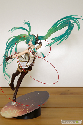マックスファクトリーの初音ミク ウィンターヒロインVer.の新作フィギュア彩色サンプル画像03