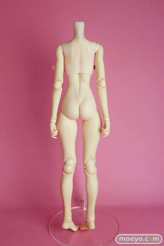紗友莉(サユリ)ボディ(ヘッド無し) 新作ドールサンプル画像04