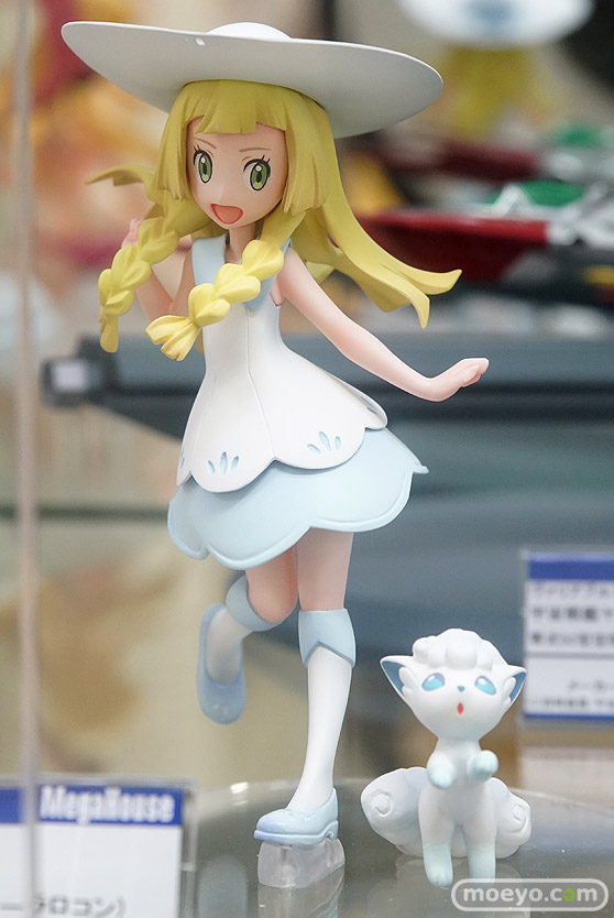 秋葉原の新作フィギュア展示の様子10