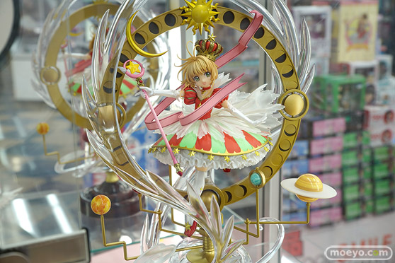 秋葉原の新作フィギュア展示の様子33