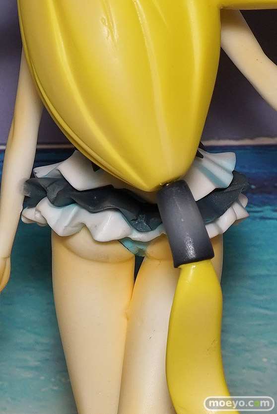 ｷｬﾗﾎﾋﾞのon the beachのガンダム美少女水着フィギュア展示の様子06