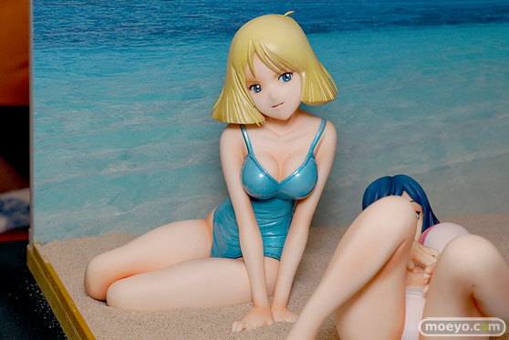 ｷｬﾗﾎﾋﾞのon the beachのガンダム美少女水着フィギュア展示の様子07