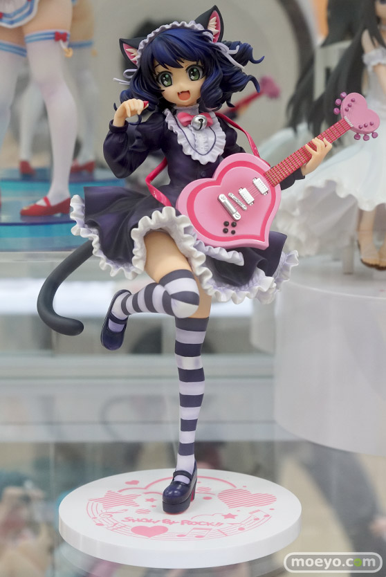 秋葉原の新作展示の様子01