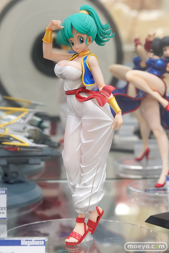 秋葉原の新作展示の様子05