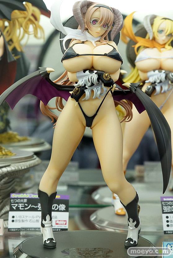 秋葉原の新作展示の様子33