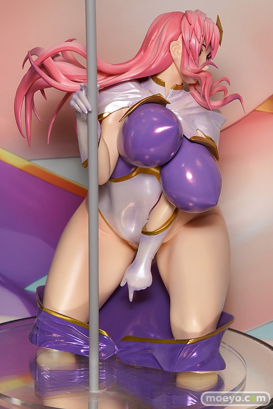 C3AFA TOKYO 2017 ディーラーブースの様子　B.M.W　エルドラモデル　山泰国08