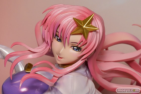 C3AFA TOKYO 2017 ディーラーブースの様子　B.M.W　エルドラモデル　山泰国12