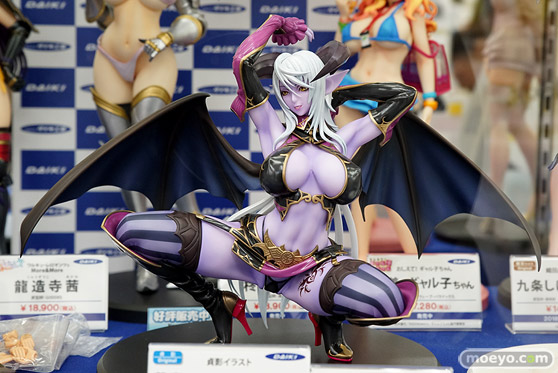 秋葉原の新作展示の様子21