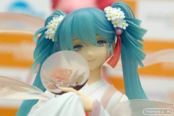 秋葉原の新作フィギュア展示の様子39