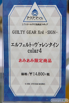 秋葉原の新作フィギュア展示の様子02