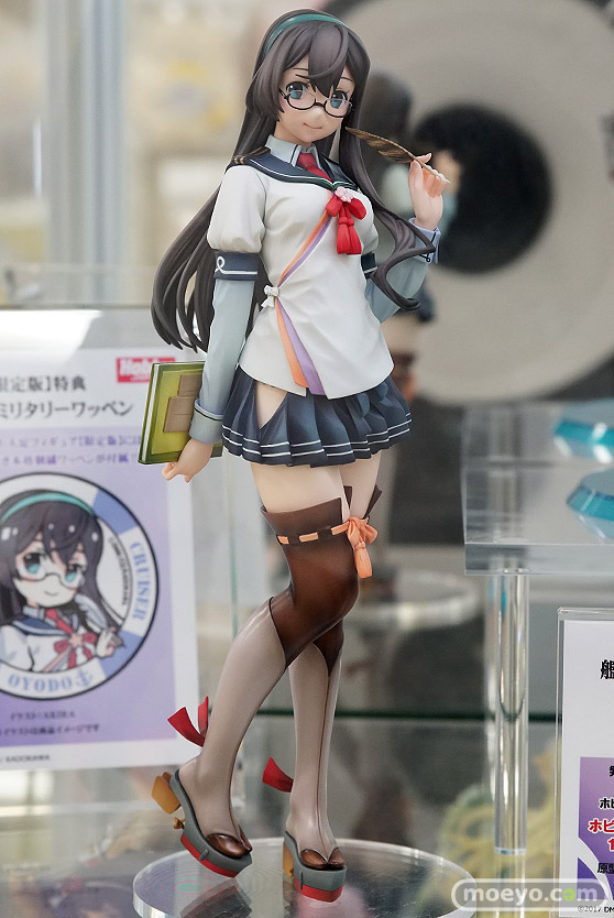 秋葉原の新作フィギュア展示の様子03