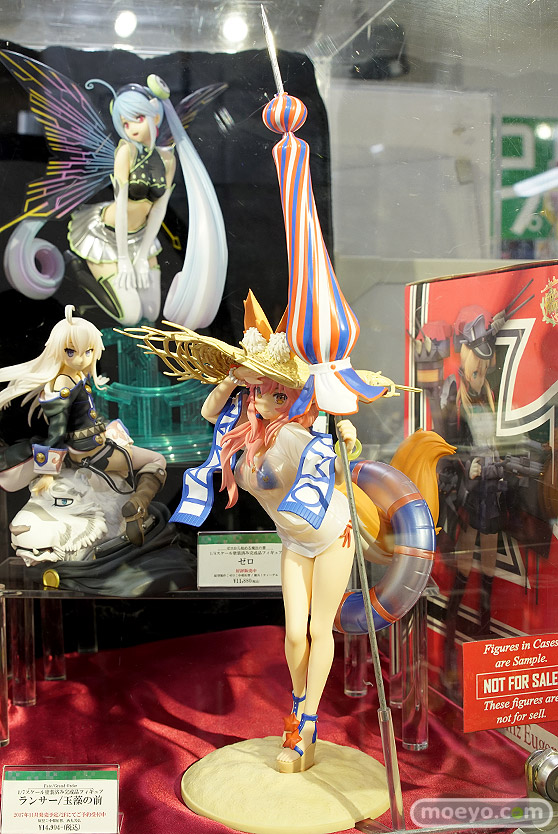 秋葉原の新作フィギュア展示の様子15