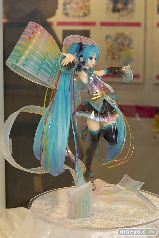 グッドスマイルカンパニーの初音ミク 10th Anniversary Ver.の新作フィギュア彩色サンプル画像03