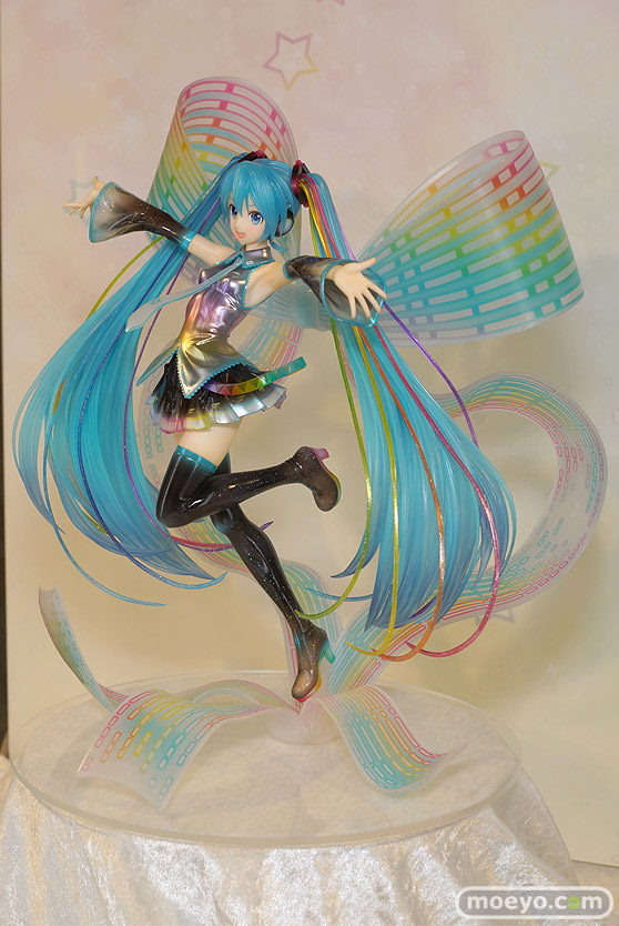 グッドスマイルカンパニーの初音ミク 10th Anniversary Ver.の新作フィギュア彩色サンプル画像05