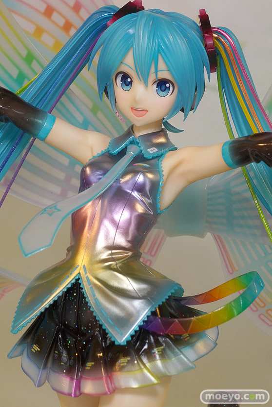 グッドスマイルカンパニーの初音ミク 10th Anniversary Ver.の新作フィギュア彩色サンプル画像07