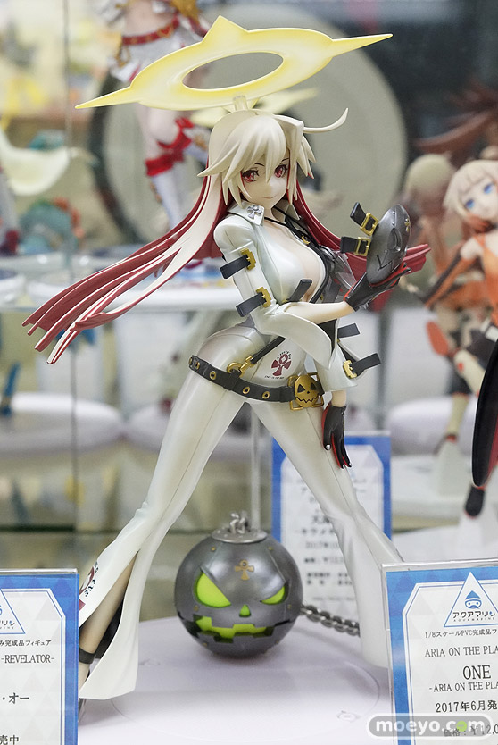 秋葉原の新作フィギュア展示の様子04