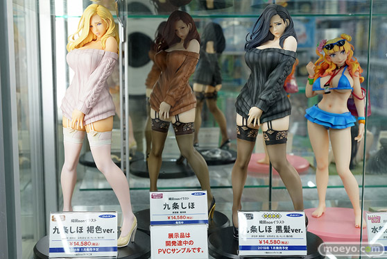 秋葉原の新作フィギュア展示の様子27