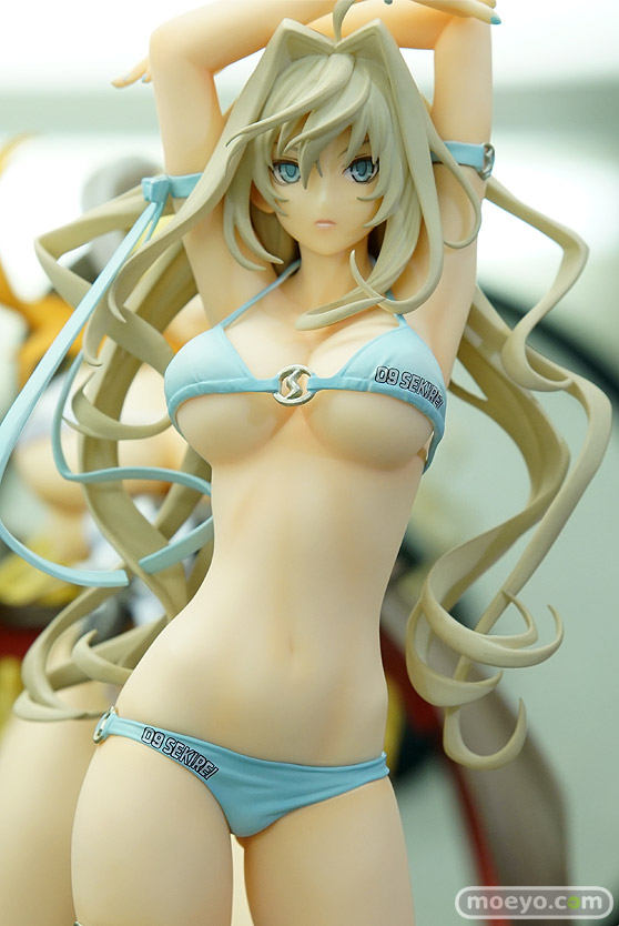 秋葉原の新作フィギュア展示の様子32