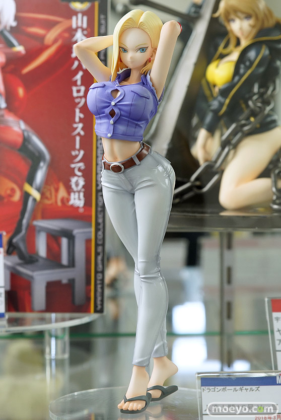 秋葉原の新作フィギュア展示の様子41