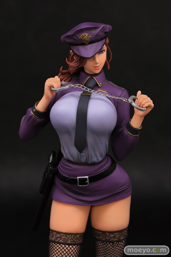 エイプラスの淫乱ドS婦警 暁子(あきこ) Designed by 織田nonの新作フィギュア彩色サンプル新規画像07