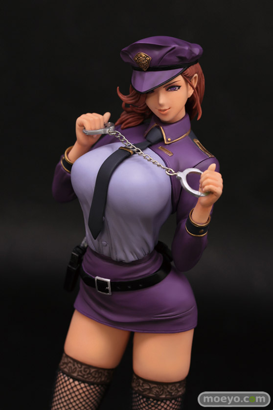 エイプラスの淫乱ドS婦警 暁子(あきこ) Designed by 織田nonの新作フィギュア彩色サンプル新規画像08