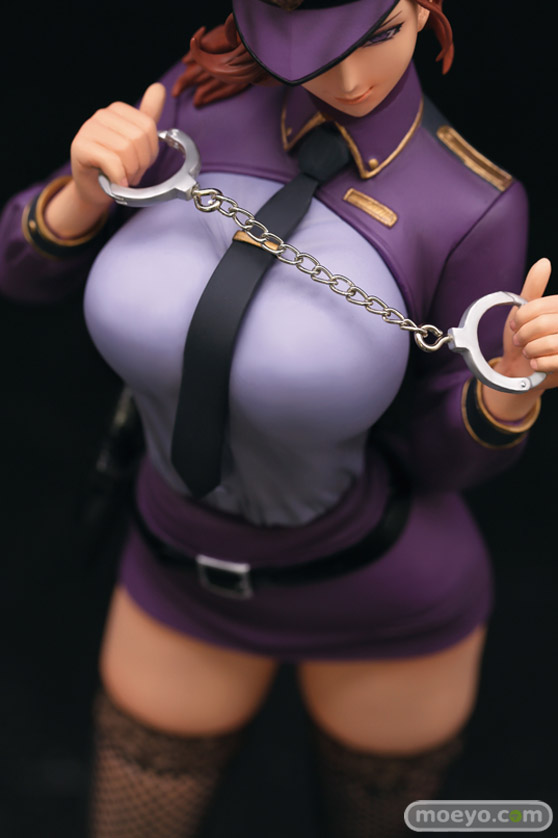 エイプラスの淫乱ドS婦警 暁子(あきこ) Designed by 織田nonの新作フィギュア彩色サンプル新規画像11